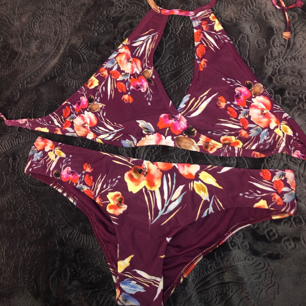 Billabong Medium High Neck Bikini